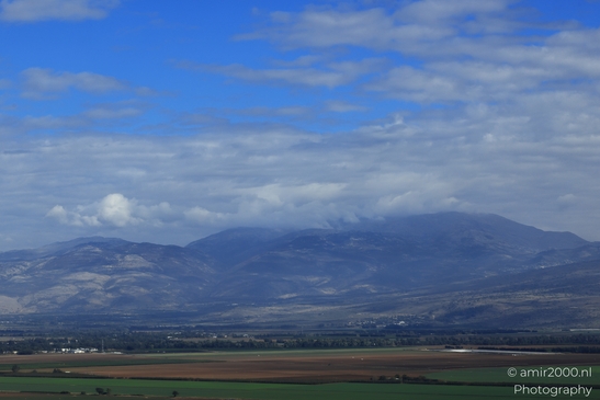 Rural_Landscape_With_Clear_Skies_And_Rolling_Hills_In_Hula_Nature_Reserve_Galilee_Ha_Galil_Israel_nature_Photography_Canon_EOS_R5_Mark_II_2025_022.JPG
