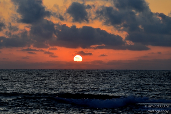 Summer_Sunset_at_Tel_Aviv_Mediterranean_Sea_Israel_Nature_Photography_Canon_EOS_R5_Mark_II_2025_020.JPG