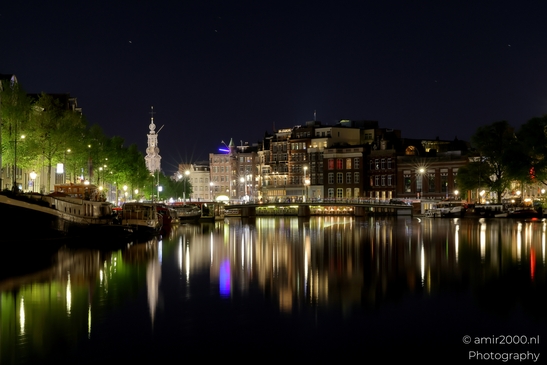 Amstel_reflection_urban_cityscape_light_Amsterdam_Netherlands_Night_Photography_Canon_EOS_R5_Mark_II_2025_004.JPG