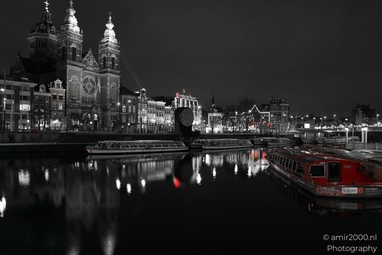 Basilica_of_Saint_Nicholas_Reflection_Amsterdam_Netherlands_Night_Photography_Canon_EOS_R5_Mark_II_2025_003.JPG