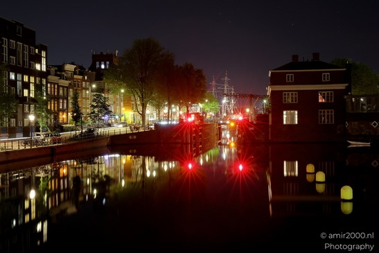 Entrepotdok_Reflection_Amsterdam_Netherlands_Night_Photography_Canon_EOS_R5_Mark_II_2025_009.JPG
