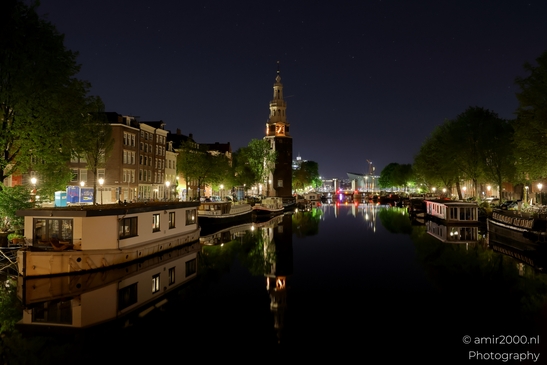 Montelbaanstoren_Oudeschans_reflection_urban_scenery_Amsterdam_Netherlands_Night_Photography_Canon_EOS_R5_Mark_II_2025_003.JPG