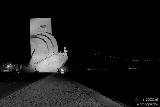 Monument_to_the_Discoveries_Lisbon_Portugal_Night_Photography_Canon_EOS_R5_Mark_II_2025_001.JPG