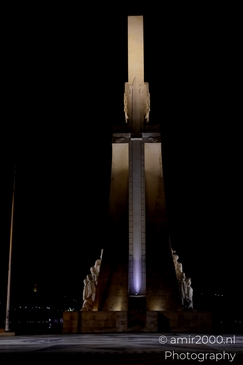 Monument_to_the_Discoveries_Lisbon_Portugal_Night_Photography_Canon_EOS_R5_Mark_II_2025_003.JPG