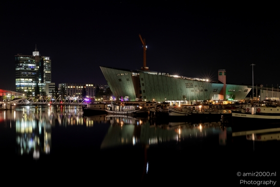 NEMO_Science_Museum_Amsterdam_Netherlands_Night_Photography_Canon_EOS_R5_Mark_II_2025_001.JPG