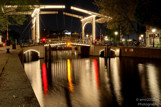 Walter_Suskindbrug_Amsterdam_Netherlands_Night_Photography_Canon_EOS_R5_Mark_II_2025_003.JPG