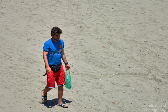 Beach_Activities_At_Larnaca_Bay_Larnaca_Cyprus_People_Creative_Collection_Photography_Canon_EOS_R5_Mark_II_2026_080.JPG