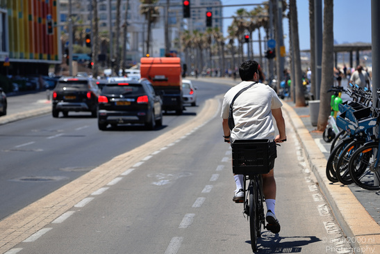 Cycling_And_City_Transportation_Tel_Aviv_Jaffa_Israel_People_Creative_Collection_Photography_Canon_EOS_R5_Mark_II_2026_006.JPG