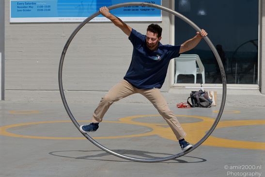 Cyr_Wheel_Acrobats_Street_Performance_Tel_Aviv_Jaffa_Israel_People_Creative_Collection_Photography_Canon_EOS_R5_Mark_II_2026_003.JPG