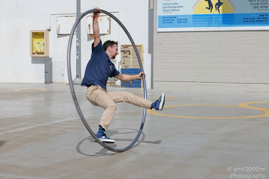 Cyr_Wheel_Acrobats_Street_Performance_Tel_Aviv_Jaffa_Israel_People_Creative_Collection_Photography_Canon_EOS_R5_Mark_II_2026_007.JPG