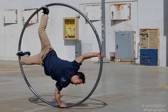 Cyr_Wheel_Acrobats_Street_Performance_Tel_Aviv_Jaffa_Israel_People_Creative_Collection_Photography_Canon_EOS_R5_Mark_II_2026_011.JPG