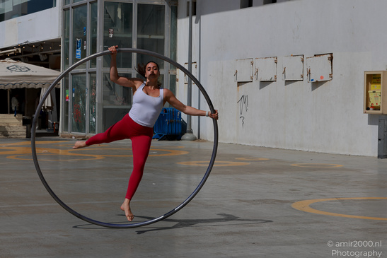 Cyr_Wheel_Acrobats_Street_Performance_Tel_Aviv_Jaffa_Israel_People_Creative_Collection_Photography_Canon_EOS_R5_Mark_II_2026_014.JPG