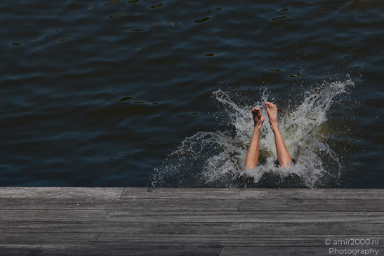 Man_Diving_Into_Canal_In_Hot_Summer_Day_Amsterdam_Netherlands_People_Creative_Collection_Photography_Canon_EOS_R5_Mark_II_2026_007.JPG