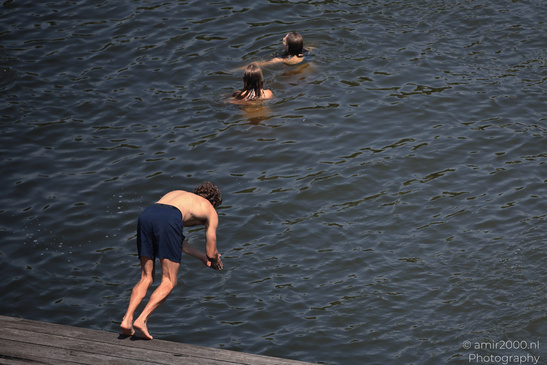 Man_Head_Jump_Into_Canal_Amsterdam_Netherlands_People_Creative_Collection_Photography_Canon_EOS_R5_Mark_II_2026_002.JPG