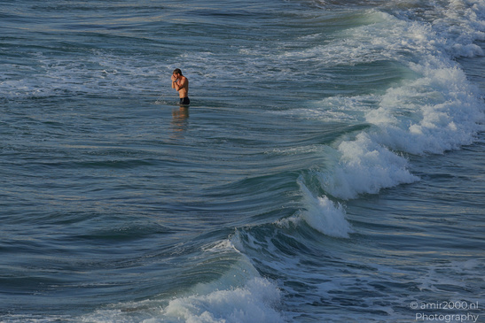 Man_In_Mediterranean_Sea_Tel_Aviv_Jaffa_Israel_People_Creative_Collection_Photography_Canon_EOS_R5_Mark_II_2026_004.JPG