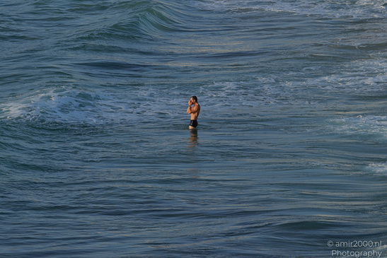 Man_In_Mediterranean_Sea_Tel_Aviv_Jaffa_Israel_People_Creative_Collection_Photography_Canon_EOS_R5_Mark_II_2026_005.JPG