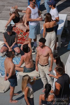 Men_Socializing_On_Wooden_Dock_Amsterdam_Netherlands_People_Creative_Collection_Photography_Canon_EOS_R5_Mark_II_2026_002.JPG