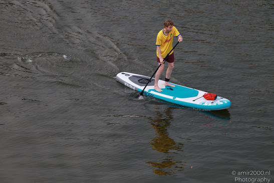 Paddleboard_On_Canal_Amsterdam_Netherlands_People_Creative_Collection_Photography_Canon_EOS_R5_Mark_II_2026_001.JPG