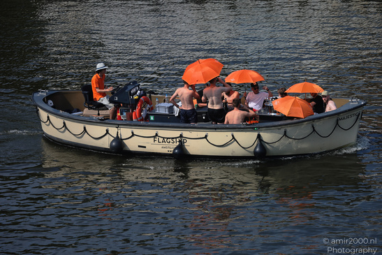 People_On_Boat_During_Hot_Day_Amsterdam_Netherlands_People_Creative_Collection_Photography_Canon_EOS_R5_Mark_II_2026_001.JPG