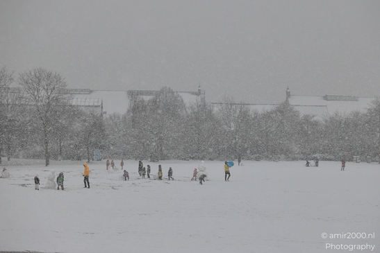 Snowy_Day_In_Westerpark_Amsterdam_Netherlands_People_Creative_Collection_Photography_Canon_EOS_R5_Mark_II_2026_004.JPG