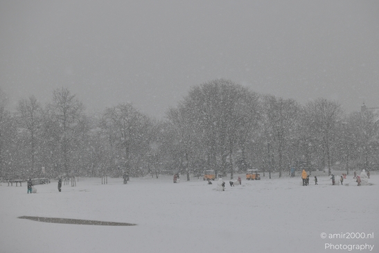 Snowy_Day_In_Westerpark_Amsterdam_Netherlands_People_Creative_Collection_Photography_Canon_EOS_R5_Mark_II_2026_005.JPG