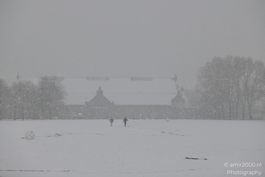 Snowy_Day_In_Westerpark_Amsterdam_Netherlands_People_Creative_Collection_Photography_Canon_EOS_R5_Mark_II_2026_006.JPG
