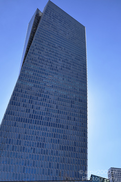Azrieli_Sarona_Tower_Tel_Aviv_Jaffa_Israel_Architecture_Photography_Canon_EOS_R5_Mark_II_2026_001.JPG