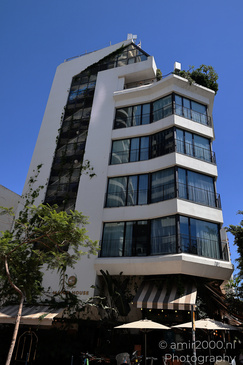 Modern_Building_Complex_Tel_Aviv_Jaffa_Israel_Architecture_Photography_Canon_EOS_R5_Mark_II_2026_006.JPG