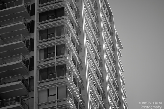 Modern_Skyscraper_In_Black_And_White_Tel_Aviv_Jaffa_Israel_Architecture_Photography_Canon_EOS_R5_Mark_II_2026_002.JPG