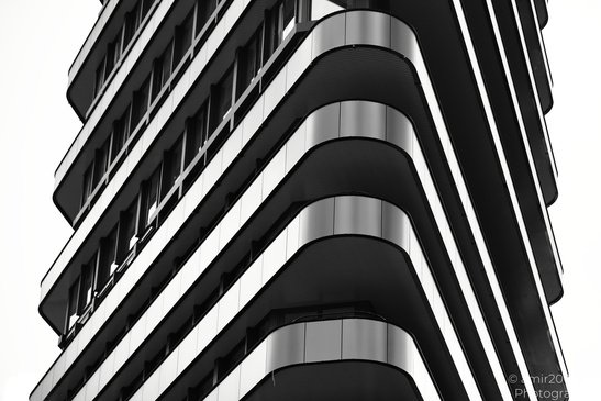 Woontoren_Elements_In_Amstelkwartier_Amsterdam_Netherlands_Architecture_Photography_Canon_EOS_R5_Mark_II_2026_006.JPG