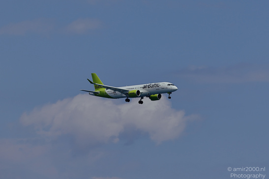 Air_Baltic_Airbus_A220-300_YL-ABF_Landing_In_Larnaca_Cyprus_Aviation_Photography_Canon_EOS_R5_Mark_II_2026_001.JPG