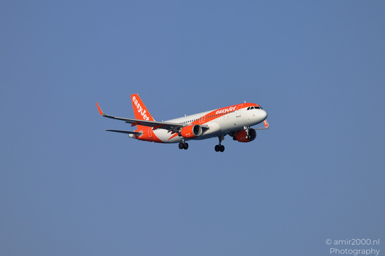 Easyjet_Airbus_A320-200_OE-ICI_Landing_Larnaca_Cyprus_Aviation_Photography_Canon_EOS_R5_Mark_II_2026_001.JPG