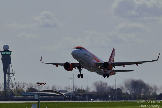 Easyjet_Airbus_A320_G-EZWY_Takes_Off_Schiphol_Netherlands_Aviation_Photography_Canon_EOS_R5_Mark_II_2026_001.JPG