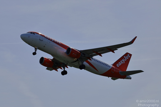 Easyjet_Airbus_A320_G-EZWY_Takes_Off_Schiphol_Netherlands_Aviation_Photography_Canon_EOS_R5_Mark_II_2026_003.JPG