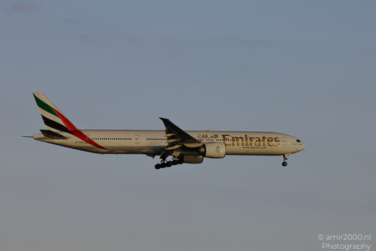 Emirates_Boeing_777-300ER_A6_ENR_Landing_In_Larnaca_Cyprus_Aviation_Photography_Canon_EOS_R5_Mark_II_2026_004.JPG