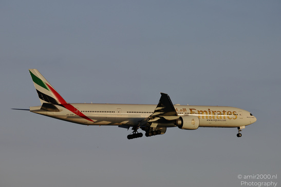 Emirates_Boeing_777-300ER_A6_ENR_Landing_In_Larnaca_Cyprus_Aviation_Photography_Canon_EOS_R5_Mark_II_2026_005.JPG