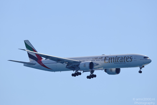 Emirates_Boeing_777-300ER_A6_ENT_Landing_In_Larnaca_Cyprus_Aviation_Photography_Canon_EOS_R5_Mark_II_2026_001.JPG