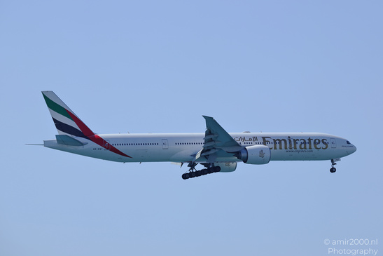 Emirates_Boeing_777-300ER_A6_ENT_Landing_In_Larnaca_Cyprus_Aviation_Photography_Canon_EOS_R5_Mark_II_2026_003.JPG