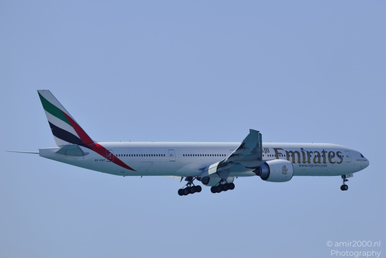 Emirates_Boeing_777-300ER_A6_ENT_Landing_In_Larnaca_Cyprus_Aviation_Photography_Canon_EOS_R5_Mark_II_2026_004.JPG