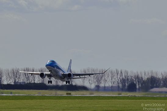 KLM_Cityhopper_Airbus_A320_PH-EXU_Takes_Off_Schiphol_Netherlands_Aviation_Photography_Canon_EOS_R5_Mark_II_2026_002.JPG