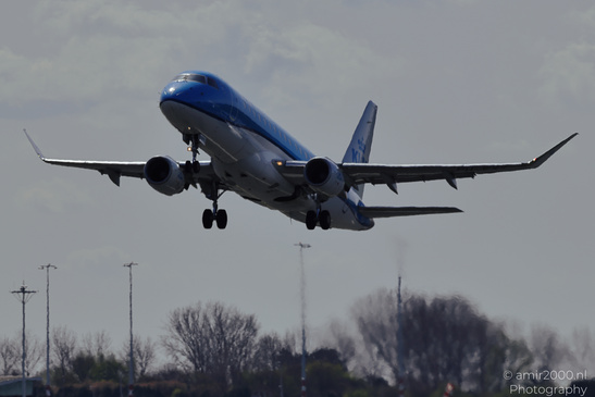 KLM_Cityhopper_Boeing_7378-800_PH-EXX_Take_Off_Schiphol_Netherlands_Aviation_Photography_Canon_EOS_R5_Mark_II_2026_002.JPG