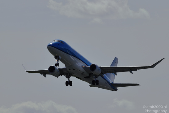 KLM_Cityhopper_Boeing_7378-800_PH-EXX_Take_Off_Schiphol_Netherlands_Aviation_Photography_Canon_EOS_R5_Mark_II_2026_003.JPG