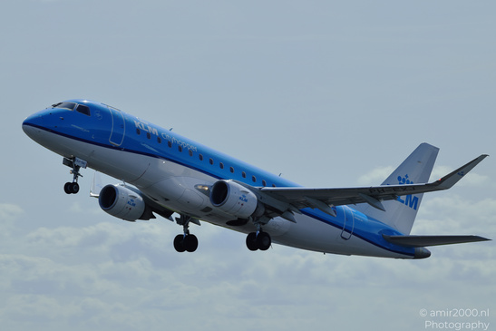 KLM_Cityhopper_Embraer_E175_PH-EXJ_Take_Off_Schiphol_Netherlands_Aviation_Photography_Canon_EOS_R5_Mark_II_2026_003.JPG