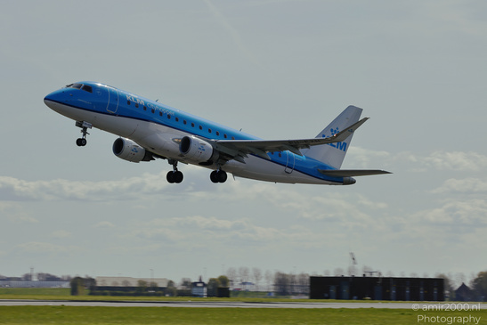 KLM_Cityhopper_Embraer_E175_PH-EXN_Take_Off_Schiphol_Netherlands_Aviation_Photography_Canon_EOS_R5_Mark_II_2026_005.JPG