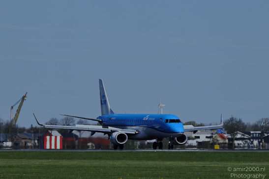 KLM_Cityhopper_Embraer_ERJ-190_PH-EXV_Landing_Schiphol_Netherlands_Aviation_Photography_Canon_EOS_R5_Mark_II_2026_002.JPG