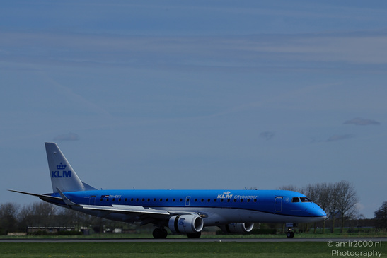 KLM_Cityhopper_Embraer_ERJ-190_PH-EXV_Landing_Schiphol_Netherlands_Aviation_Photography_Canon_EOS_R5_Mark_II_2026_005.JPG