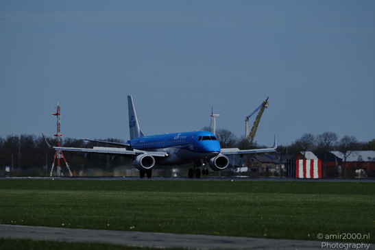 KLM_Cityhopper_Embraer_ERJ-190_PH-EZH_Landing_Schiphol_Netherlands_Aviation_Photography_Canon_EOS_R5_Mark_II_2026_002.JPG