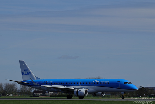 KLM_Cityhopper_Embraer_ERJ-190_PH-EZS_Landing_Schiphol_Netherlands_Aviation_Photography_Canon_EOS_R5_Mark_II_2026_005.JPG
