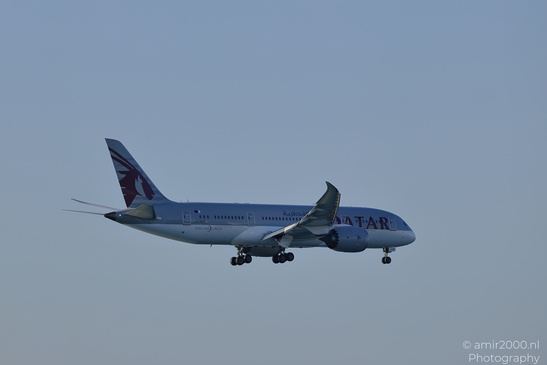 Qatar_Airways_Boeing_787_8_Dreamliner_A7_BCP_Landing_In_Larnaca_Cyprus_Aviation_Photography_Canon_EOS_R5_Mark_II_2026_005.JPG