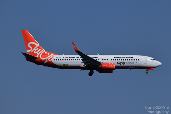 SkyUp_Airlines_UNITED24_Boeing_737-800_9H-SAU_Landing_Larnaca_Cyprus_Aviation_Photography_Canon_EOS_R5_Mark_II_2026_003.JPG